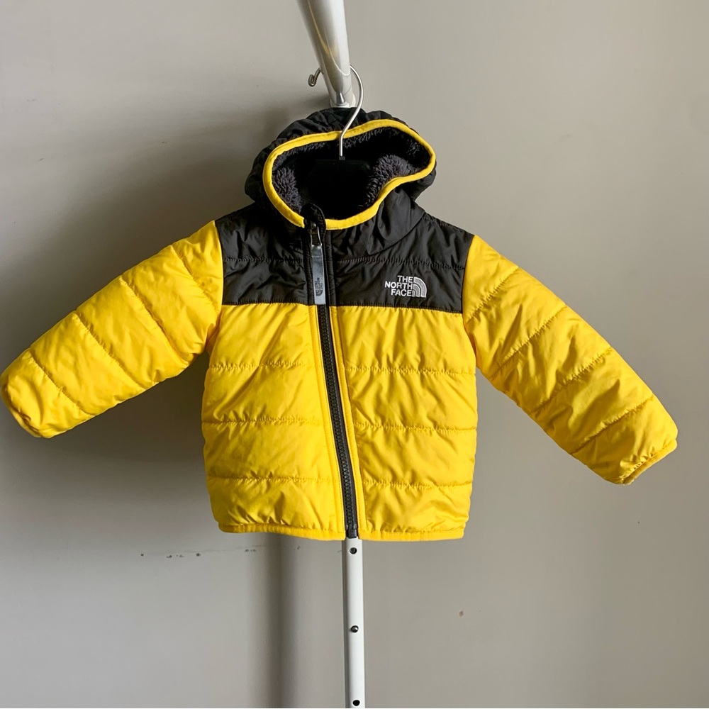 The North Face reversible Perrito jacket. Infant 6-12 m.